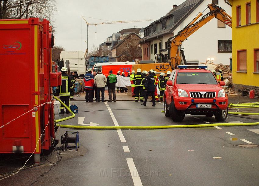 Hausexplosion Bruehl bei Koeln Pingsdorferstr P486.JPG